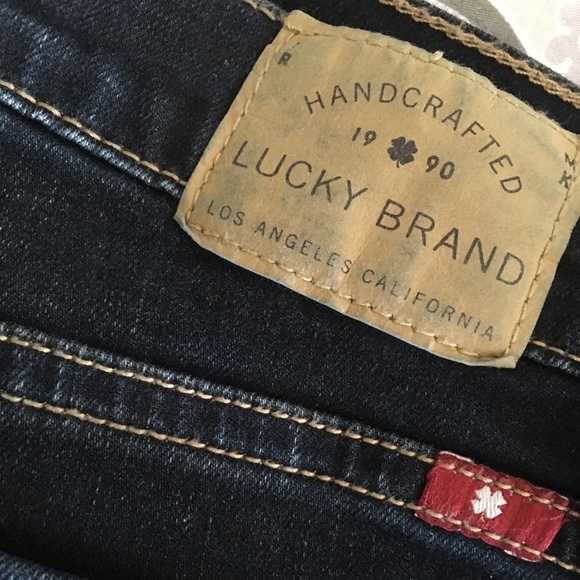 NWOT Lucky Brand Brooklyn Skinny Jeans size 2!! - Picture 2 of 4